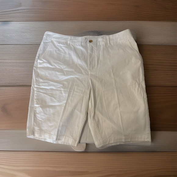 CO Pants - D & Co. Women's‎ Plus Sized Shorts White Size 18w